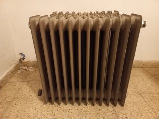 Radiador de hierro.