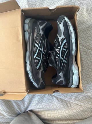 Asics Gel NYC Negro Gris