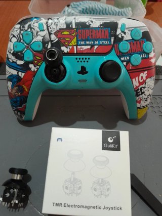 Mando PS5 Scuf con Sticks Magnéticos GuliKit