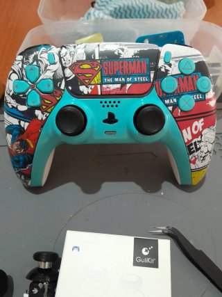 Mando PS5 Scuf con Sticks Magnéticos GuliKit