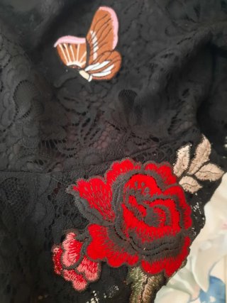 Top de encaje y bordados, Talla S
