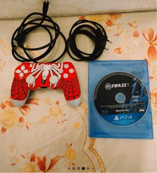 PS4 Slim 500GB + 2 Controller