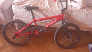 Bicicleta BMX Roja