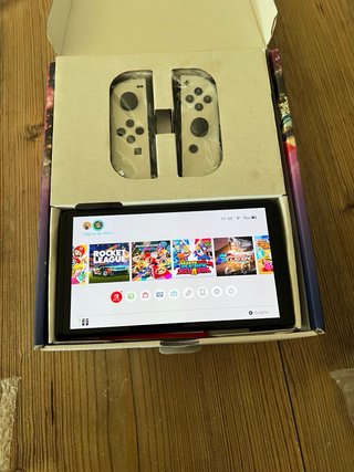 Nintendo Switch OLED Edizione Mario Kart 8
