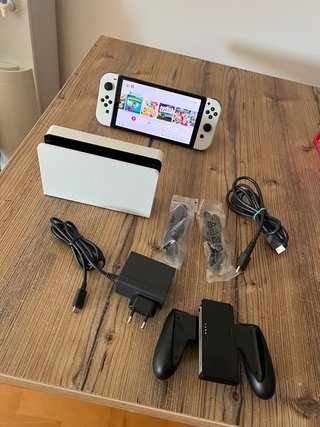 Nintendo Switch OLED Edizione Mario Kart 8