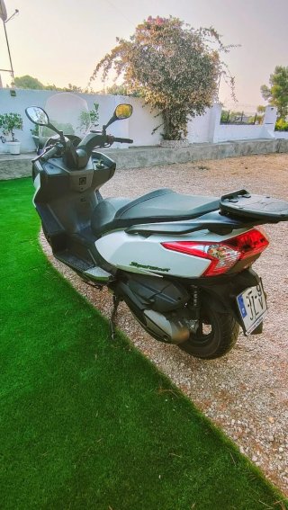 Kymco Superdink 300i