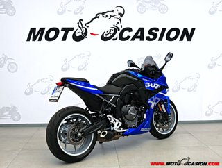 SUZUKI GSX-8R ¿A2?