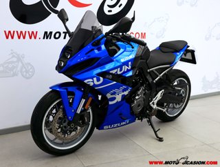 SUZUKI GSX-8R ¿A2?
