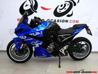 SUZUKI GSX-8R ¿A2?