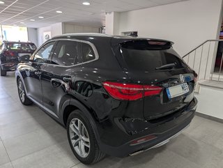 MG EHS híbrido enchufable 2022