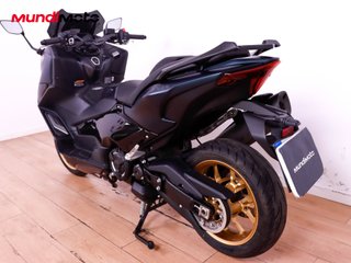 YAMAHA T-MAX 560 TECH MAX