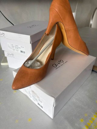 Zapatos de tacón beige