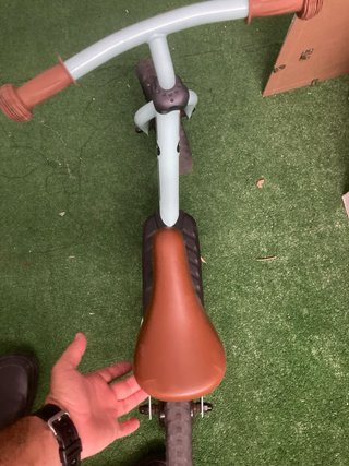 Bici sin pedales aluminio Mint
