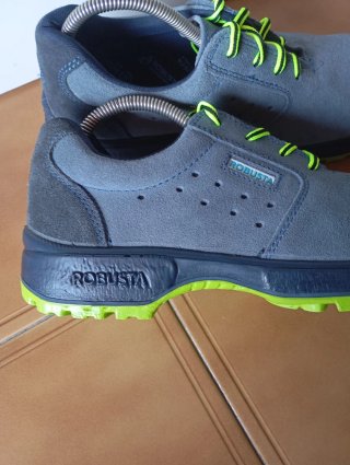 Zapatos de seguridad Robusta grises y verdes