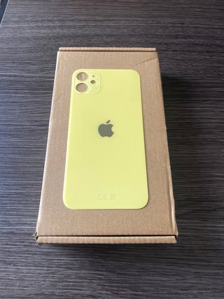 Tapa Trasera iPhone 11 Amarillo