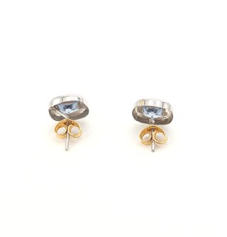 Pendiente de oro blanco de 18k con piedra, 1.36 g.