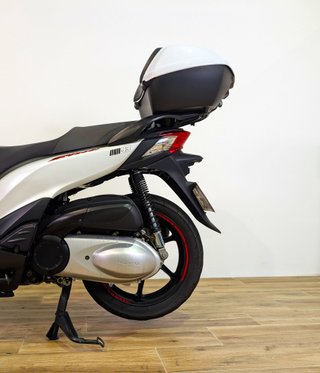 HONDA SCOOPY SH300i TopBox   (2011-2015) 2013