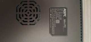 Mini PC ACEPC y Escritorio Beige