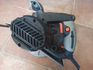 Sierra Circular TACKLIFE PL201A