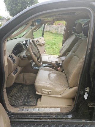 Nissan Pathfinder LE – Tope de gama – 7 plazas