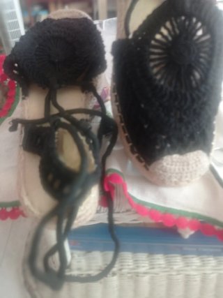 Alpargatas de verano negras y beige