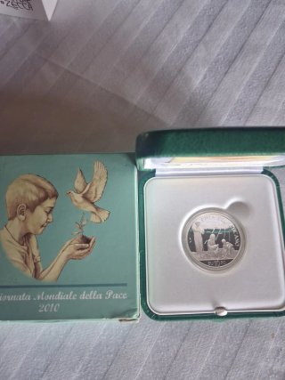 Moneda Vaticano Paz 2010