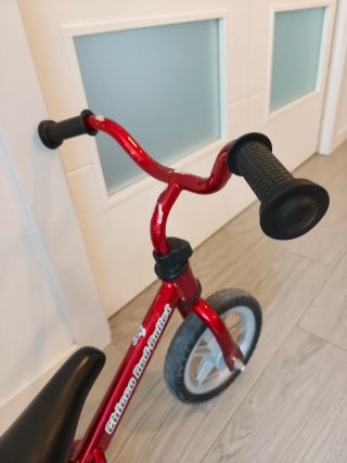 Bici de equilibrio roja
