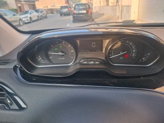 Peugeot 208 2016