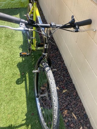 Bicicleta de la marca GAC Tucan de shimano de 26”.