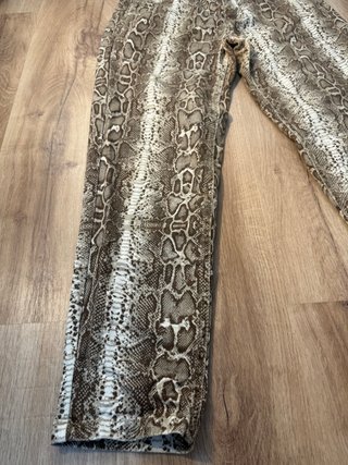 Ideales pantalones animal print - Pull & Bear S