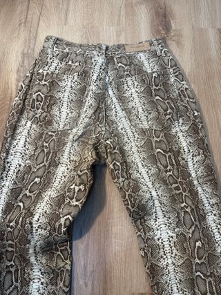 Ideales pantalones animal print - Pull & Bear S