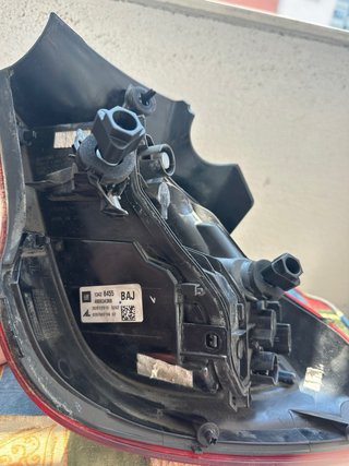 Piloto trasero izquierdo Opel Corsa