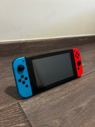 Nintendo Switch Azul y Rojo