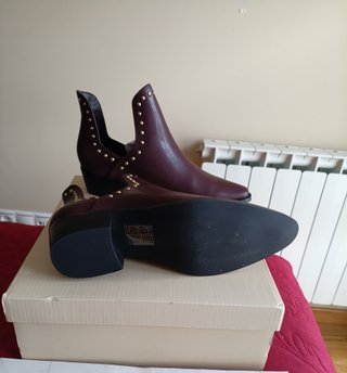 Botines Piel Burdeos Talla 38 de 119.95€