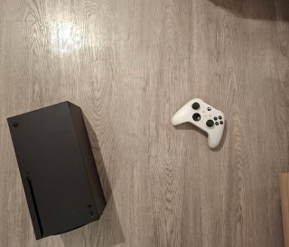 Xbox Series X + Mando Blanco