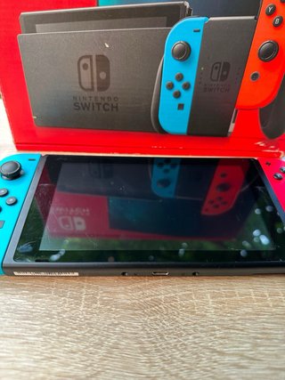 COMO NUEVA | Nintendo Switch + Accessori