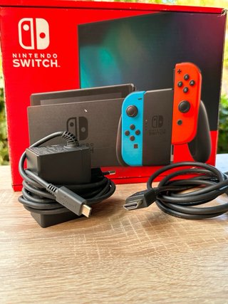 COMO NUEVA | Nintendo Switch + Accessori
