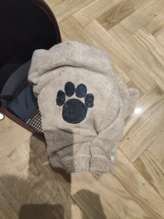 Transportín para conejo lunares