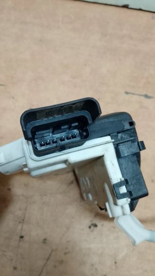 Cerradura Puerta Delantera Izquierda Peugeot 3008