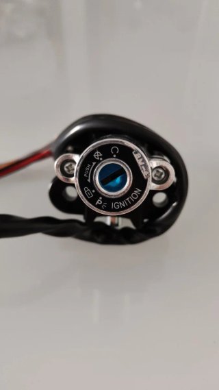 Interruptor Encendido Suzuki GSX1300R /Tapa de Gas