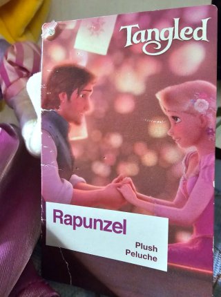Muñeca peluche Rapunzel Enredados Disney