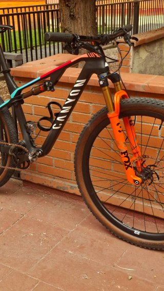 Canyon Lux XX1 AXS Kashima PROGRESS GP 01-NEXO