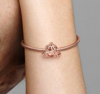 Charm Pandora carruaje cenicienta