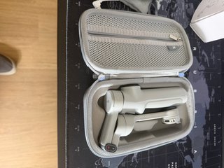 Gimbal Insta360 Flow 2 Pro Creator Kit + Estuche