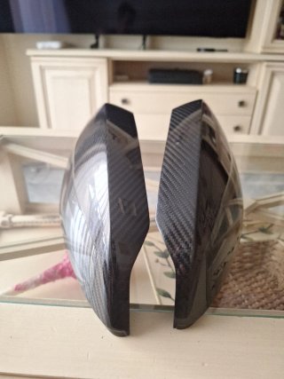 Carcasas de retrovisor en Fibra de Carbo