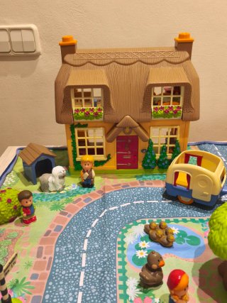 Happy Land City. Ciudad  juguete con sonidos y luz