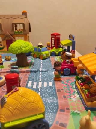 Happy Land City. Ciudad  juguete con sonidos y luz