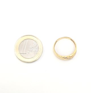 Anillo de oro de 18k con circonitas, 2.24 g, T-16.