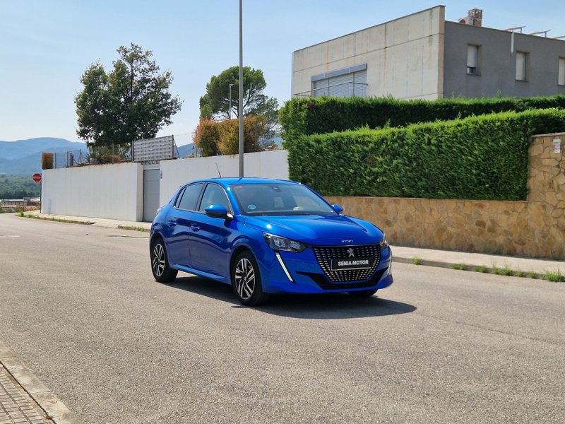 Peugeot 208 2021, foto 2