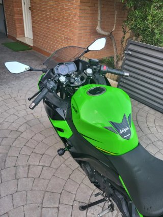 Kawasaki Ninja 400 Sportbike Verde/Negro